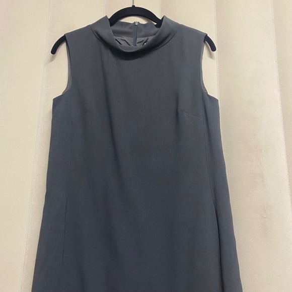 Max Mara Women's Dress Size 8 Shift Midi Wool Blend Luxury Designer Minimalist - Picture 2 of 12